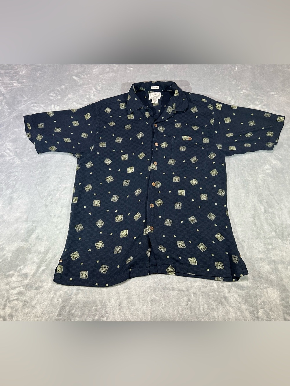 Luau Mens Large 100% Silk Collared Button Down Hawaiian Shirt Navy/Tan
